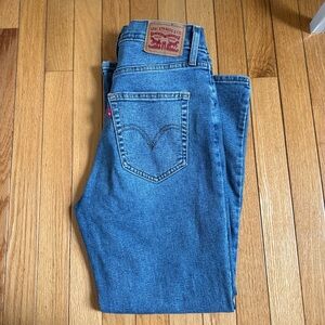Levis High Rise crop flare jeans